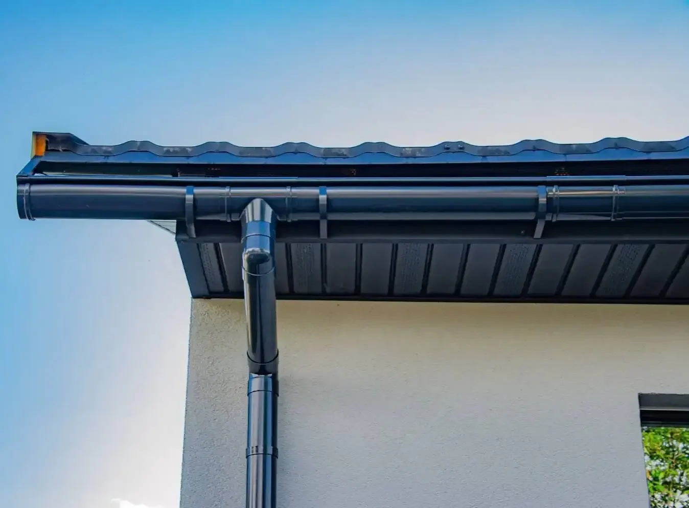 gutter-with-downpipe-roof-house-1